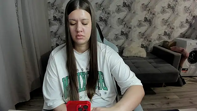 Lis Kollen online show from April 1, 1:41 pm