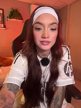 DaniDusan  online show from March 2, 6:15 pm