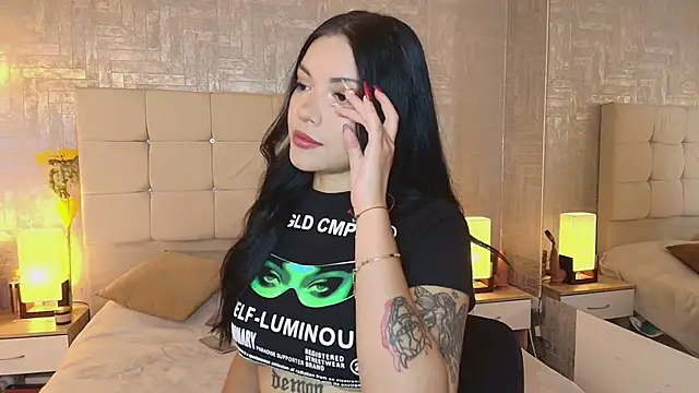 Snapshot of Baby_Venuss chatting on December 31, 4:06 am Baby Venuss online show from December 31, 4:06 am