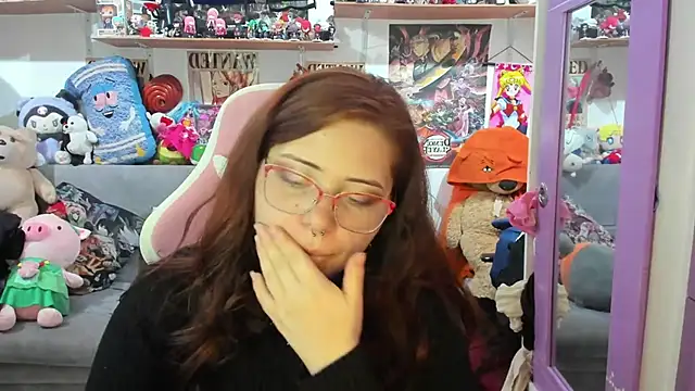 soficammy online show from February 5, 7:18 pm