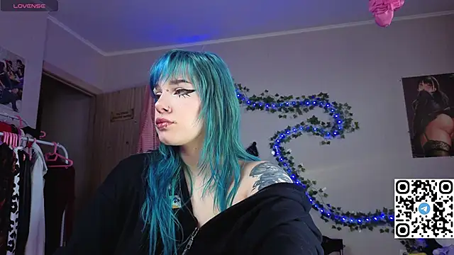 Snapshot of Silvia_Santorskii chatting on February 12, 6:19 am Silvia Santorskii online show from February 12, 6:19 am