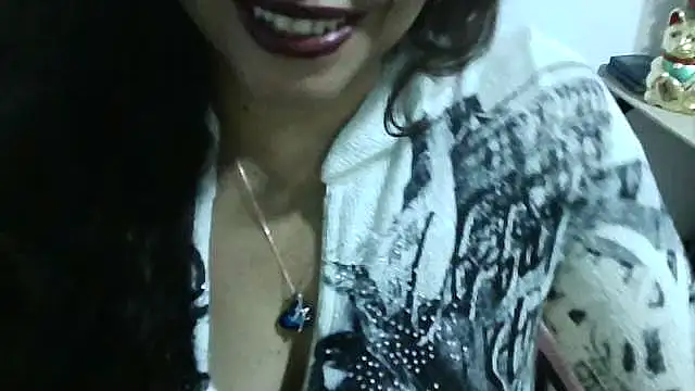 Snapshot of oso34hot chatting on September 12, 11:48 pm oso34hot online show from September 12, 11:48 pm